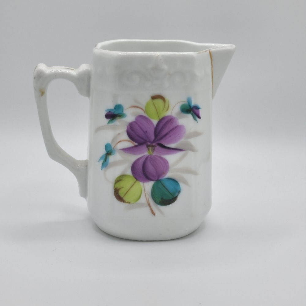 Vintage hand painted mini syrup/creamer dispenser